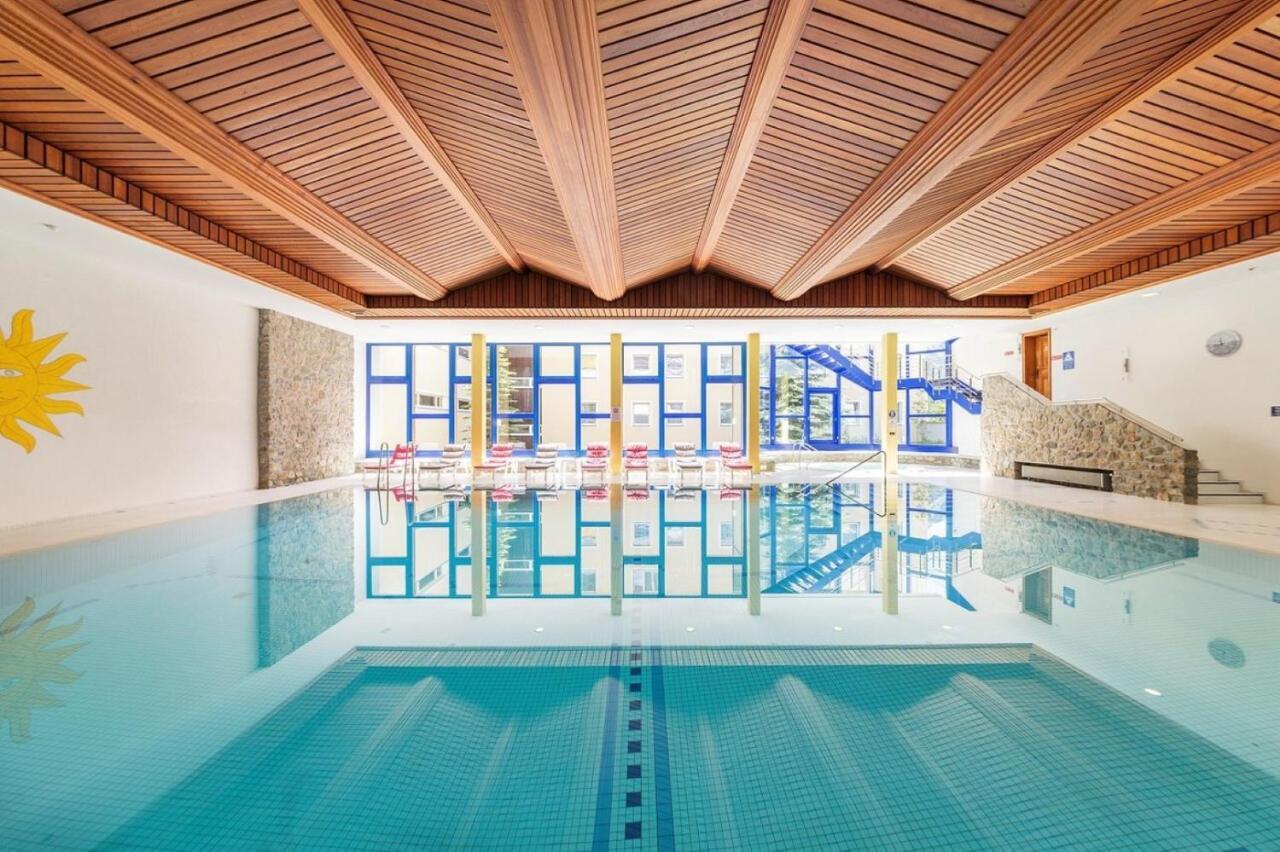 42M2 Alpenschick Mit Balkon, Ausblick, Pool - E405 Apartment St. Moritz Exterior photo
